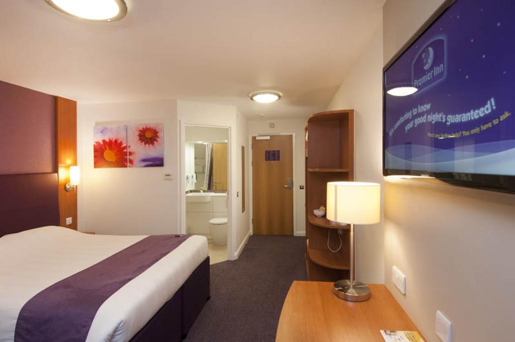 Premier Inn Glasgow City Centre South Exteriör bild